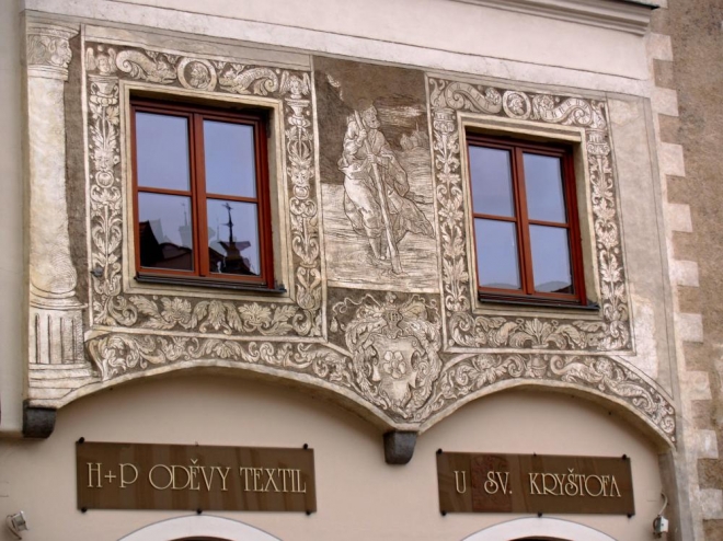 Toto privilegium se stalo důležitým argumentem v pozdějších sporech města s městy okolními. Největším konkurentem byly již ve 14. století Kašperské Hory, jejichž obyvatelé začali r. 1366 budovat tzv. "Zlatou cestu" přes Aussergefield (Kvildu) do Pasova. 