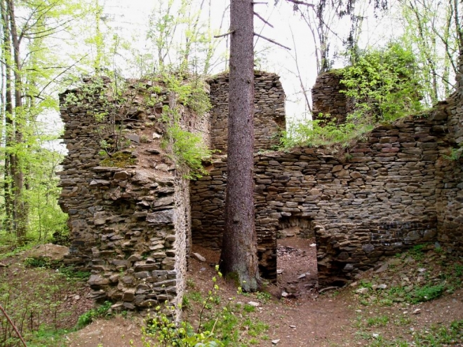 KARLŮV HRÁDEK