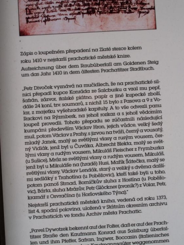 A jak to chodilo u rudovousích kumpánů vám zase vylíčí tento zajímavý přepis dávné události. Končíme okruh v okolí Blanice a hradu Hus. Za 5 hodin jsme mohli ujít hrubým odhadem 20km nepříliš náročným terénem. Okolí hradu Hus je nádherné a skutečně stojí za shlédnutí.