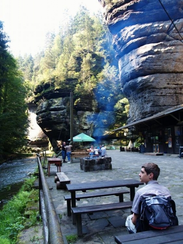 Hostinec nad nástupem do Tiché soutěsky
