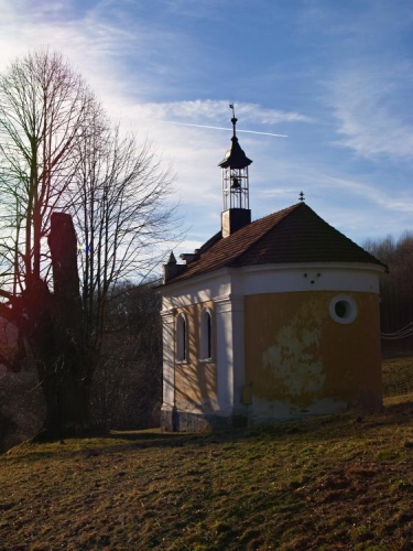 Jen díky tomu, že bylo nádherné počasí, nedošlo k inzultaci... Domluvili jsme se na výstupu na vrchol Buglaty a nedalekého Pískového kámenu.