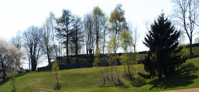 Tady bylo i Švédské ležení, ovšem za třicetileté války (1618-1648), tzv. Švédské šance.