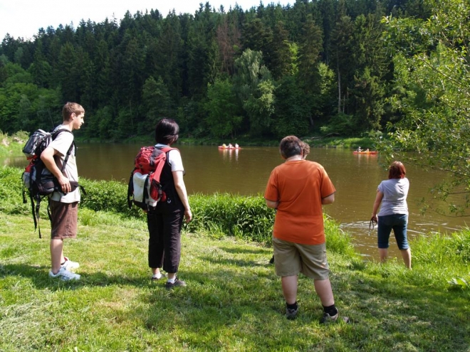 a přímo u ní.
