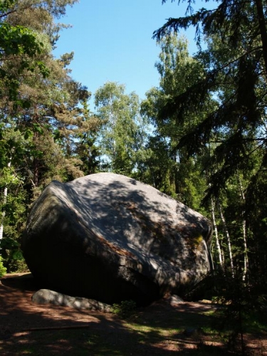 Bába (dědek Roman na ní leze z druhé strany...)