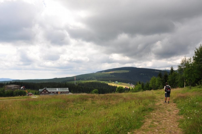 A sestupujeme do Pece pod Sněžkou.