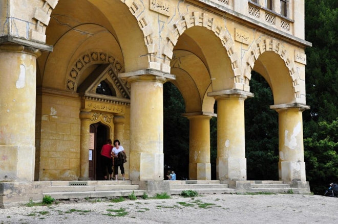 Základy jsou bytelné a tak vzhůru stoupáme 302 schody bez obav.