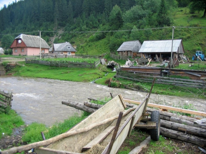Myslím, že záplavy tady musí dělat pěknou paseku.
