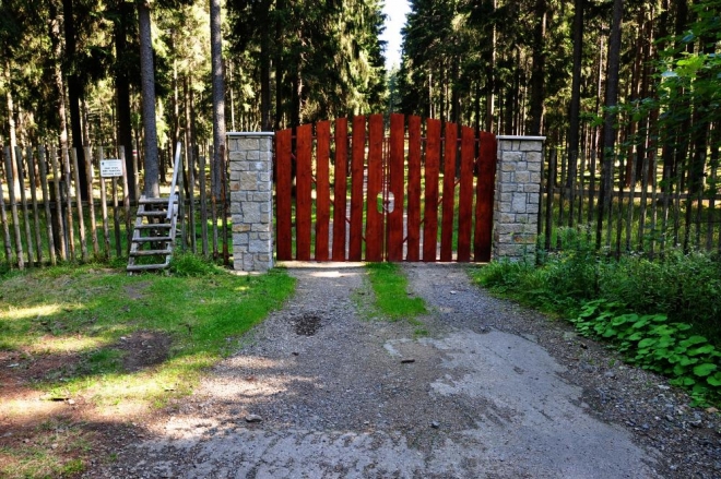 Nový vchod do obory.