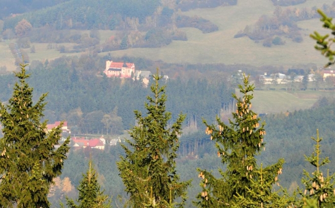 Strašín, kostel Narození Panny Marie.