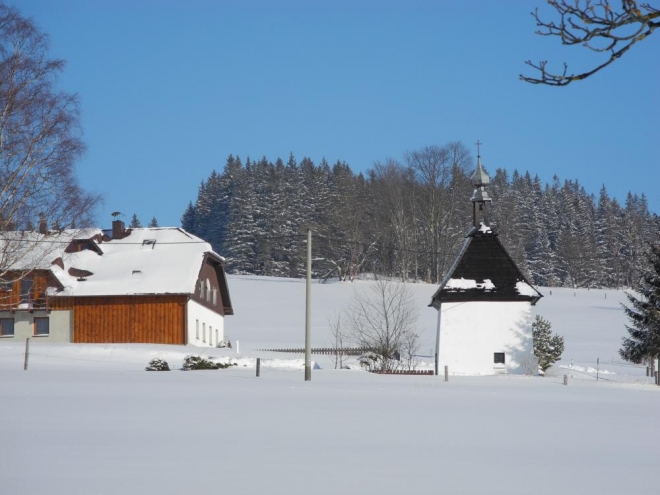 Kaplička v Šindlově.