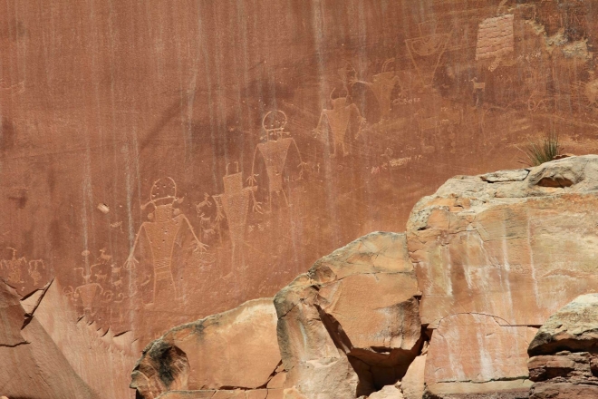 Utah - národní park Capitol Reef, staré indiánské malby