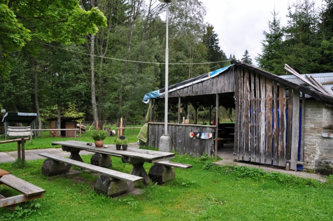 Krčma v kempu pamatuje hodně...