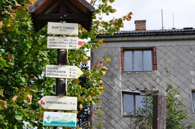 Svatý Tomáš dříve obývali pouze dobře prověření lampasáci pohraniční stráže.