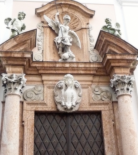 Vstupní vchod kláštera