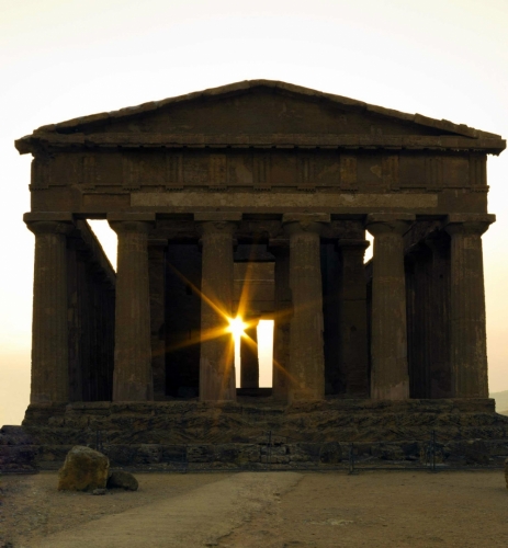 Tempio della Concordia (Chrám svornosti) v podvečerním protisvětle