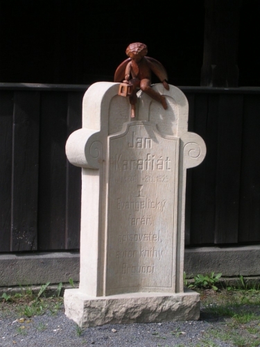Pomník Jana Karafiáta (2007, Hana Šimková)