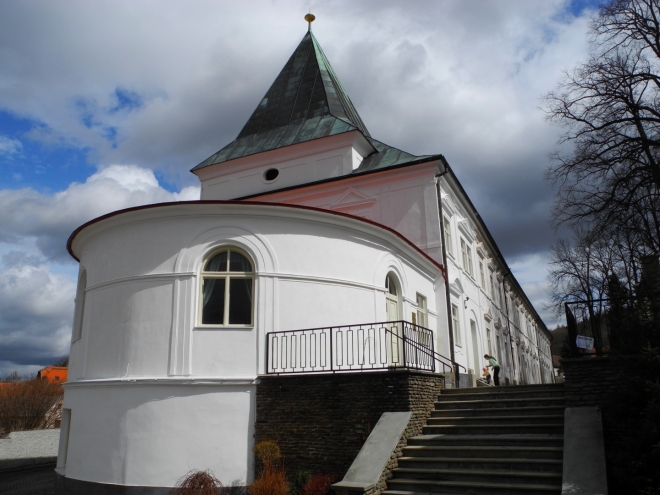 Zámek.