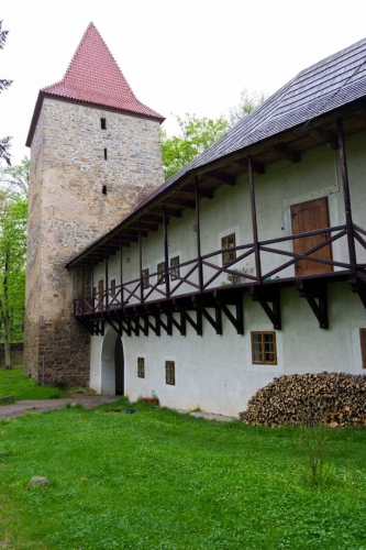 Zvíkov - Červená věž