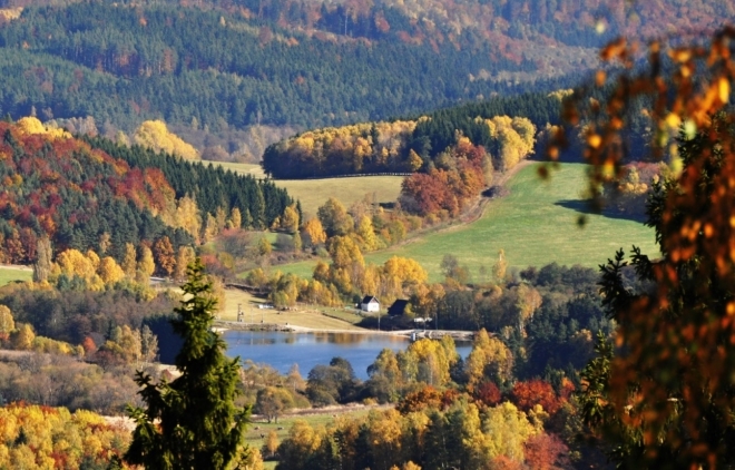 Ktišský rybník od Chlumku.