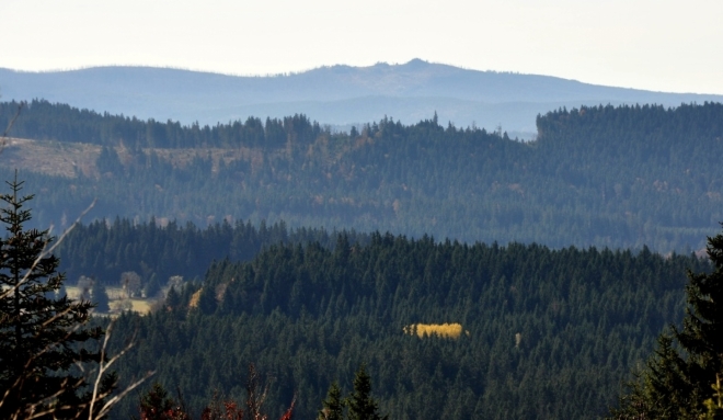 Také hřeben Trojmezné - Třístoličník a Hochstein.