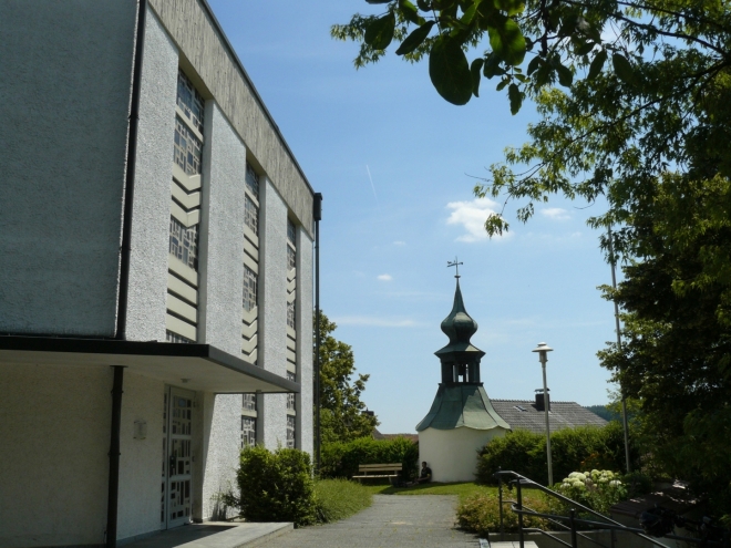 U kostela v Gegenbachu