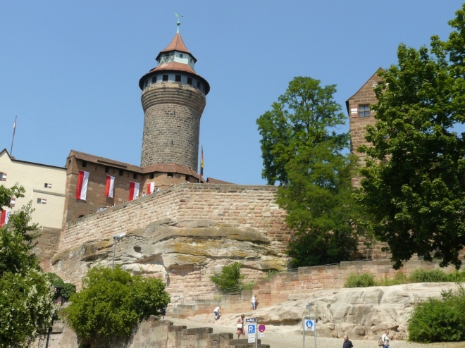 Hrad v Norimberku zespoda