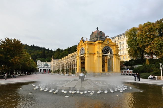 Zpívající fontána.