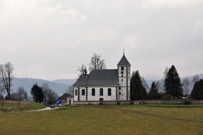 Želnavský kostel,  od Slunečné, kam se vracíme a zkracujeme si tak naučnou stezku.
