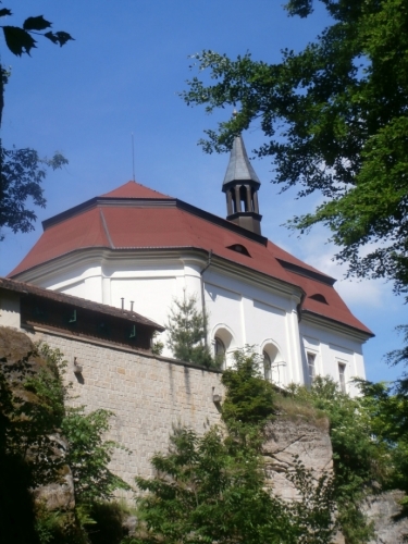 Kostel svatého Jana Nepomuckého na Valdštejně