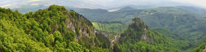 Vršatecká bradla z Chmelové.
