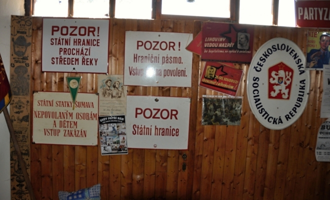 V hospodě penzionu U Němečka.
