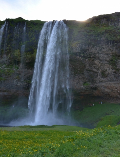 Seljalandsfoss měřící úctyhodných 60 metrů.