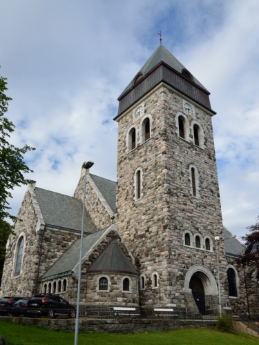 Původní kostel zde stál od roku 1855, při velkém požáru však byl značně poničen, a tak zde od roku 1909 stojí tento nový.