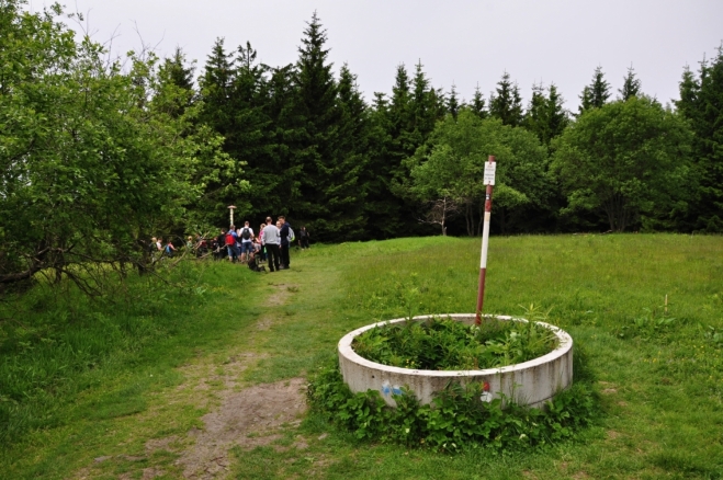 Vrchol Javorového (1 032 m n. m.).