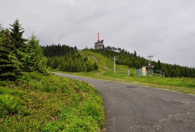 Lysá hora (1 323 m n. m.).