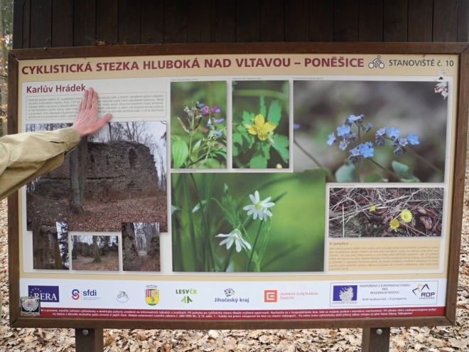 Na cyklostezce.