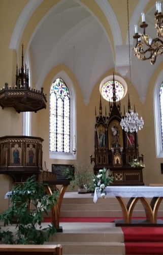 Kostel sv. Josefa na Hrubé Skále.
