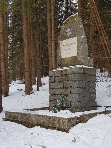 Železná opona měla na svědomí i mrtvé. Rozdělení poválečné Evropy znamenalo úpadek lidský i hospodářský. 