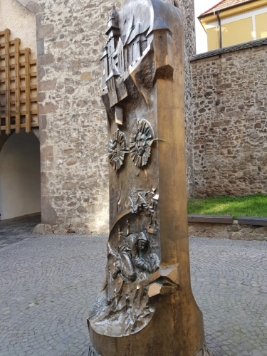 Kremnica je staré hornické město...