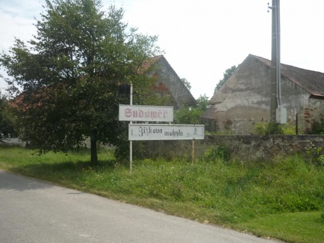Už se blížíme