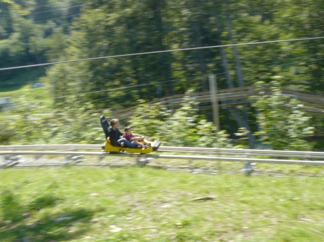 Skvělá bobová dráha, také jsme vyzkoušeli :).