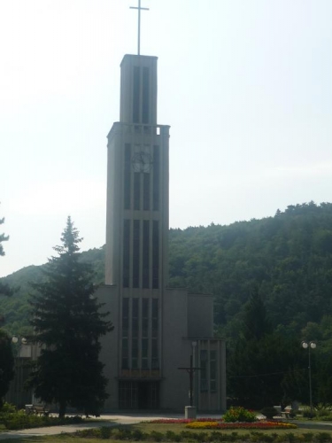 Novodobější kostel