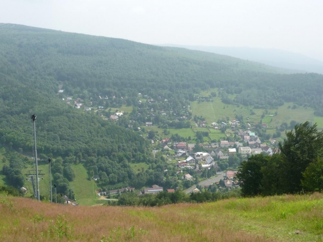 Pohled na Mikulov ze sjezdovky Bouřňáku