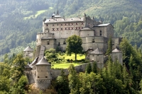 Hrad Hohenwerfen, 40 km od Salzburku