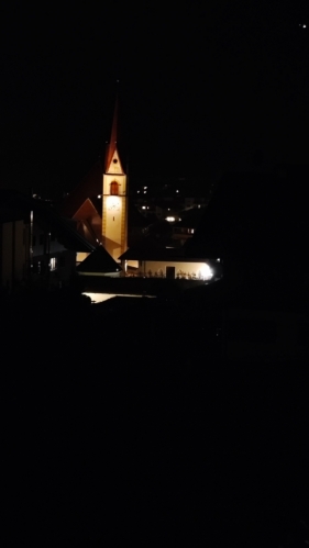 Večerní Selva di Val Gardena.