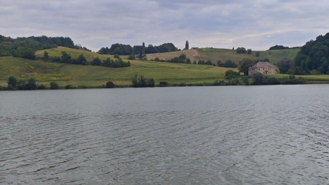Perniško jezero.