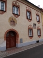 A právě díky stagnaci hospodářského života v 17. a 18. století tak Prachatice nabízejí návštěvníkům a obyvatelům svou renesanční atmosféru, jen částečně ovlivněnou novějšími empirovými přestavbami. 