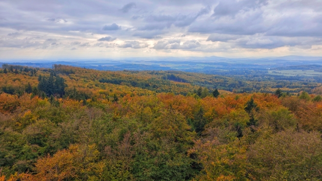 Šumava z rozhledny Vysoký Kamýk...