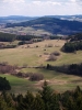 Tyhle nové železné telerozhledny sice nevypadají tak skvostně jako jejich starší kámošky z dob dávno minulých, ale jako cíl poutníků s rozhledovým místem, jsou k nezaplacení.