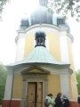 Zvenku kostel